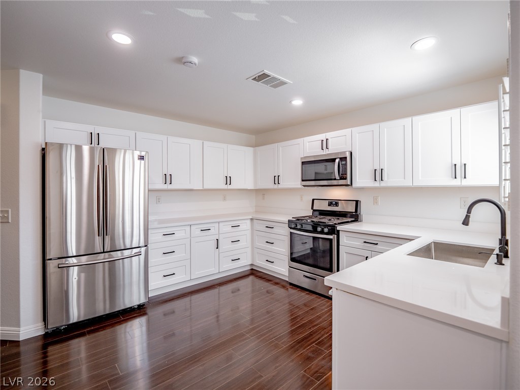 6524 Roundstone Bog Avenue Property Photo 19