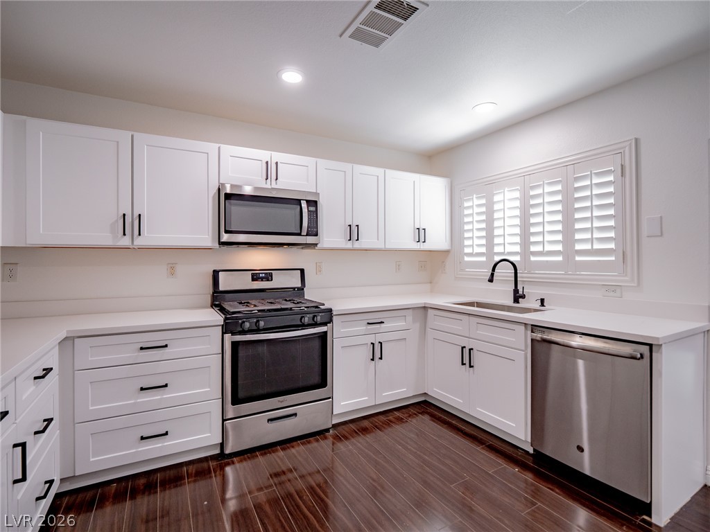 6524 Roundstone Bog Avenue Property Photo 20