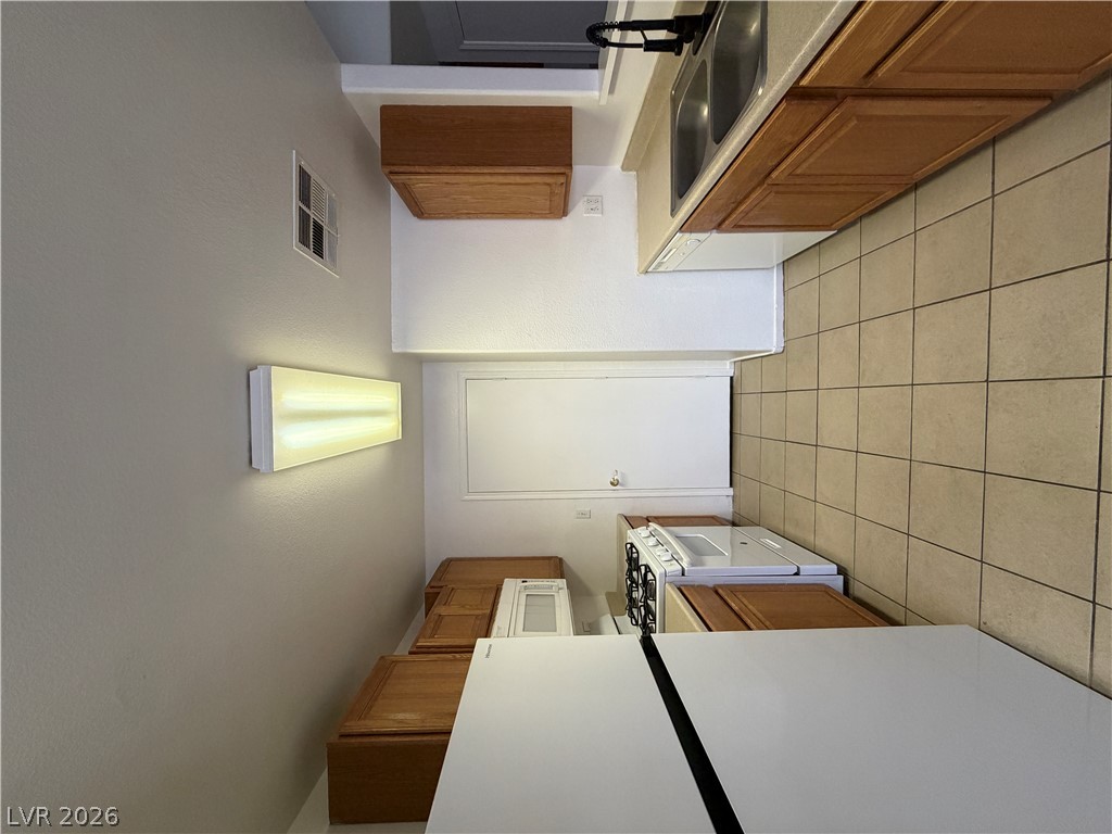 8250 North Grand Canyon Drive 1105 Property Photo 3