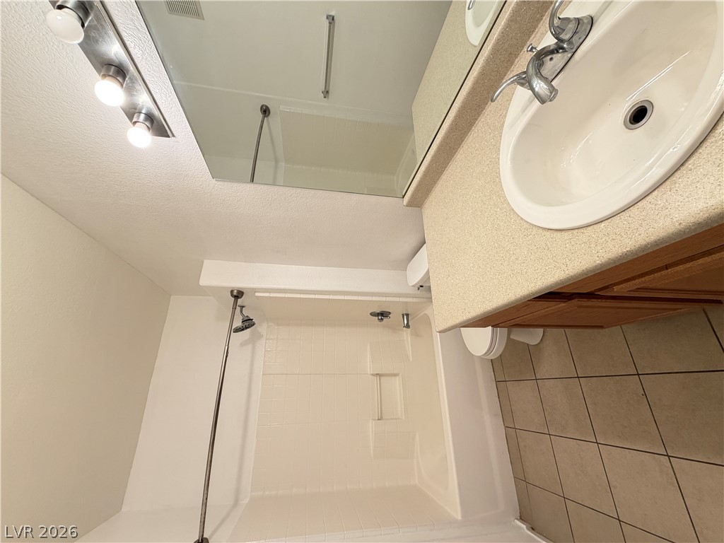 8250 North Grand Canyon Drive 1105 Property Photo 6