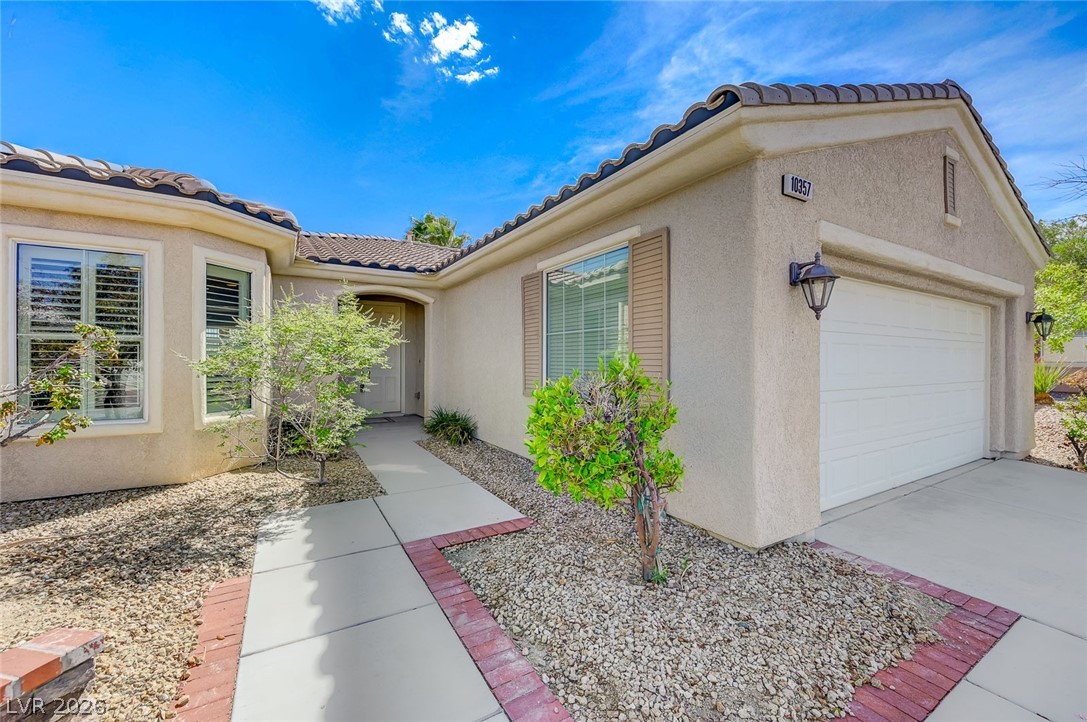 10357 Abisso Drive Property Photo 3