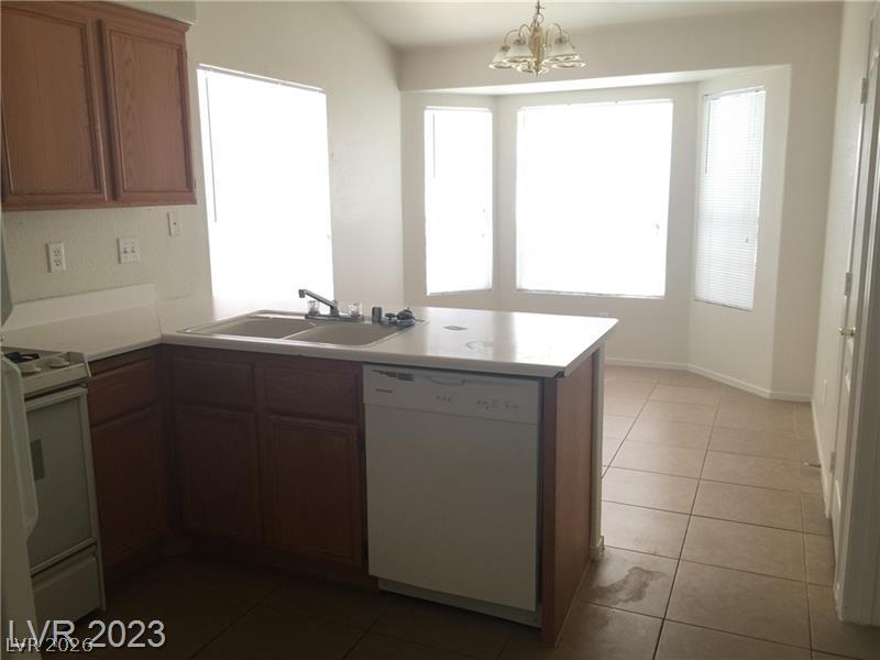 3421 Rose Valley Street Property Photo 12