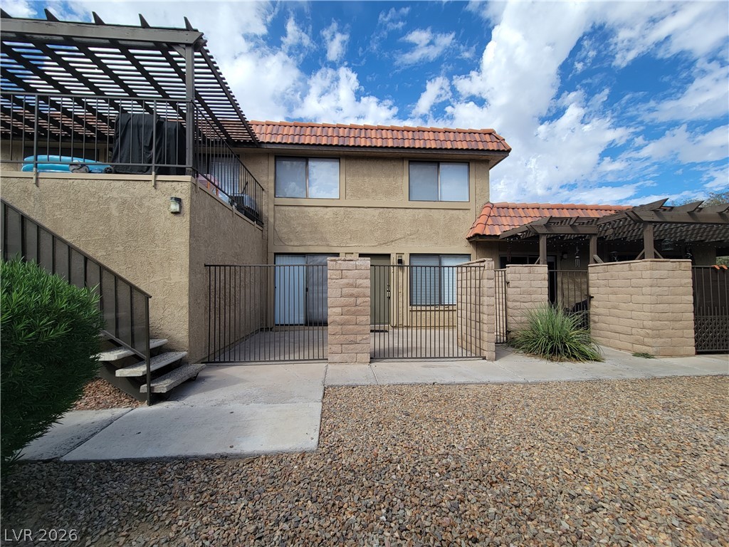 1894 Avacado Court Property Photo 1