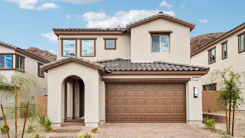 44 Via Montoro Property Photo 1