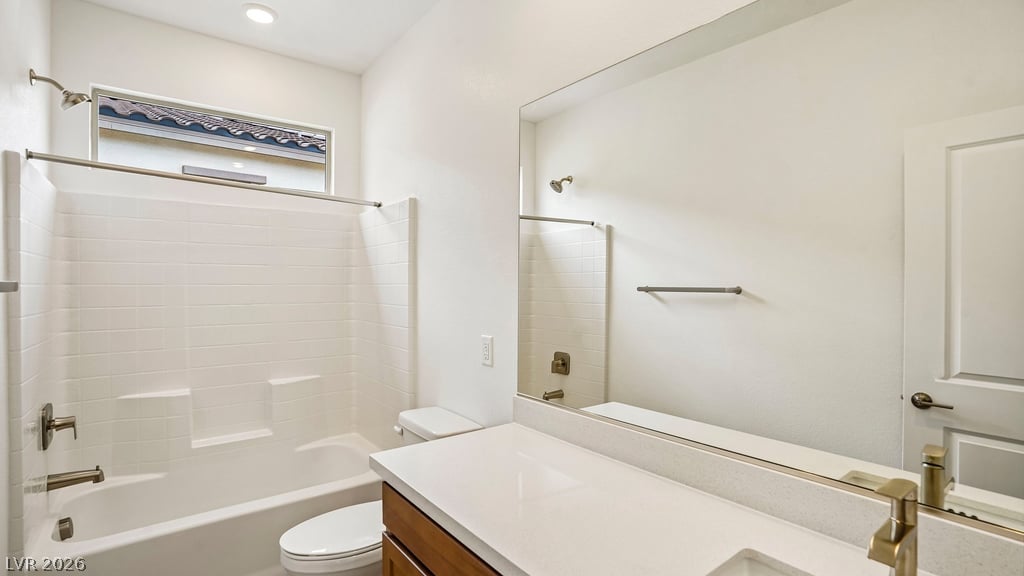 44 Via Montoro Property Photo 23