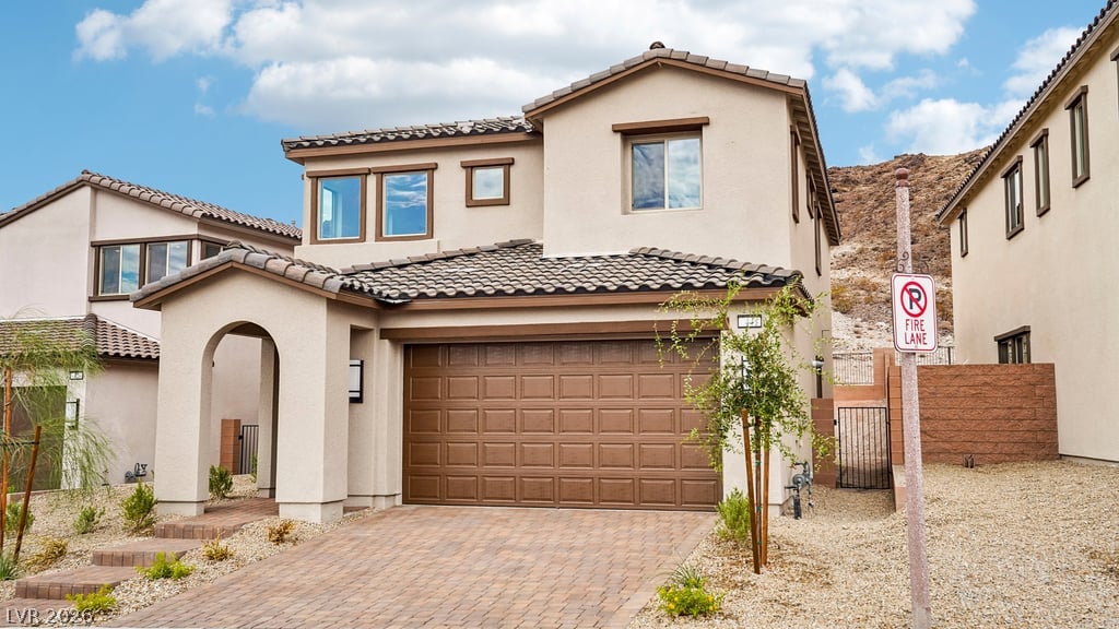 44 Via Montoro Property Photo 32