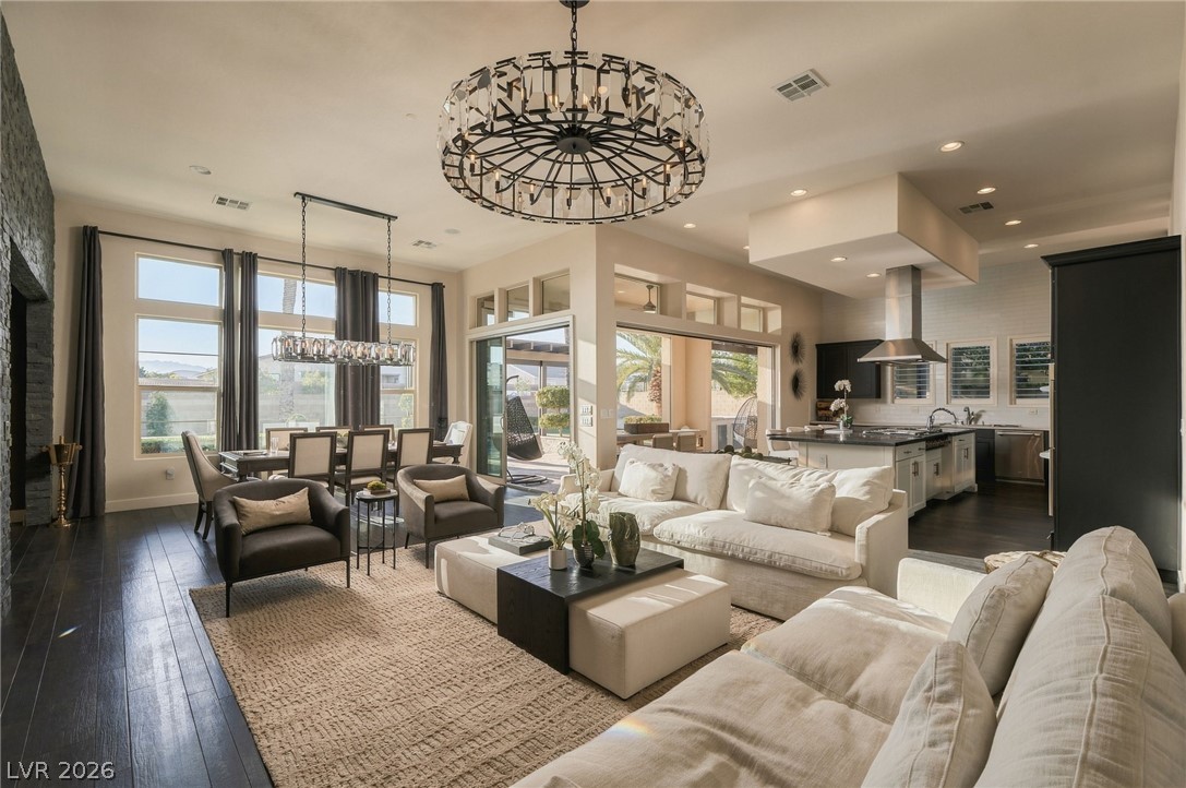 8255 Canyon Tree Court Property Photo 7