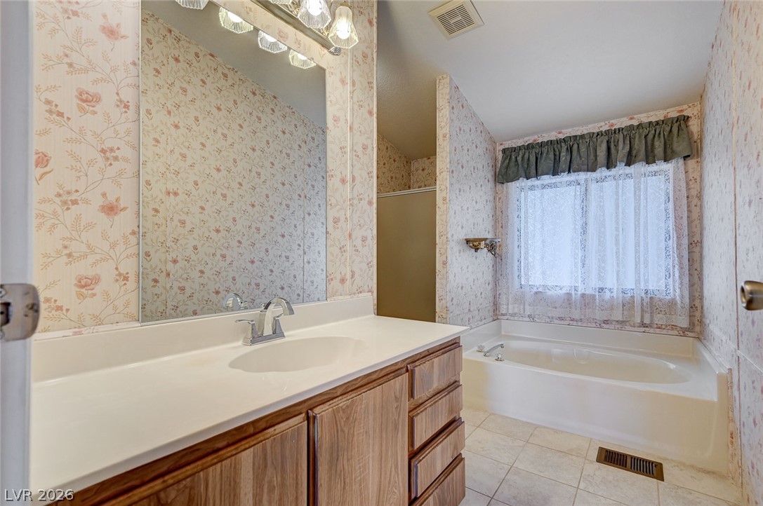 608 Lake Michigan Lane Property Photo 7