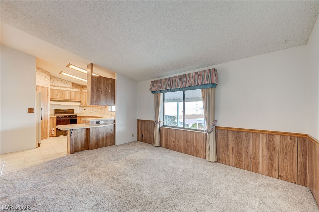 608 Lake Michigan Lane Property Photo 8