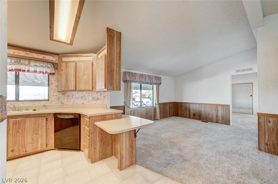 608 Lake Michigan Lane Property Photo 18