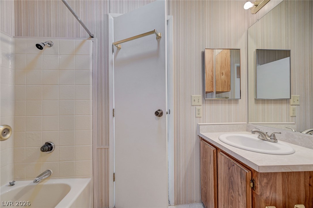 608 Lake Michigan Lane Property Photo 22