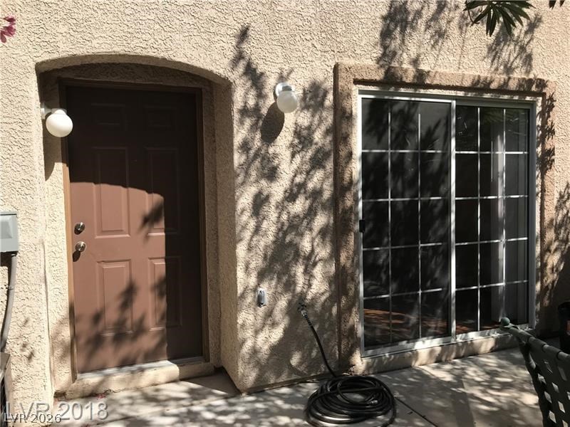 1640 Aspen Meadows Drive Property Photo 3