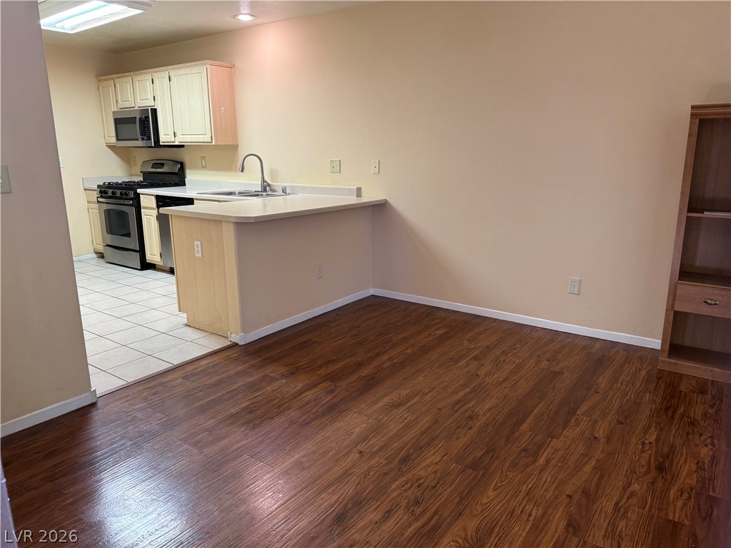 1640 Aspen Meadows Drive Property Photo 7