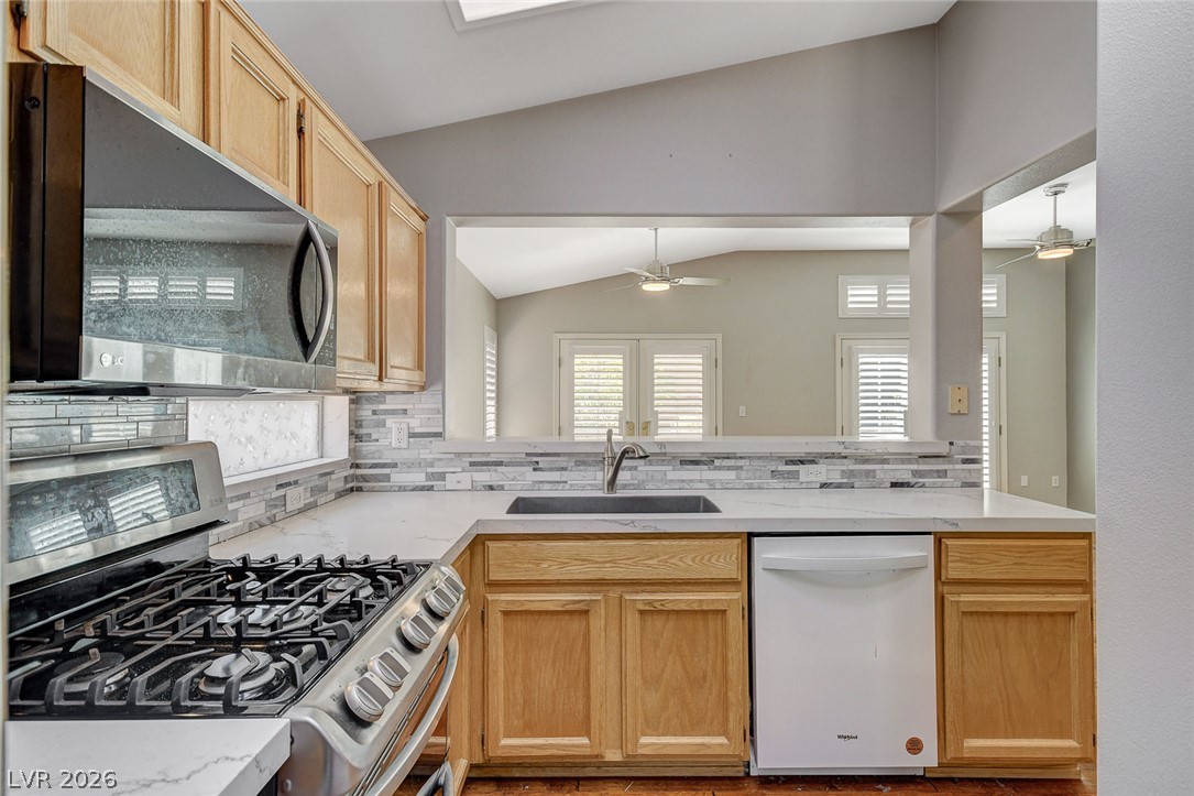 2183 Eagle Sticks Drive Property Photo 20