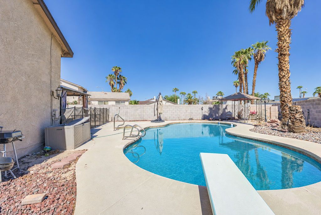 1662 Papaya Court Property Photo 25