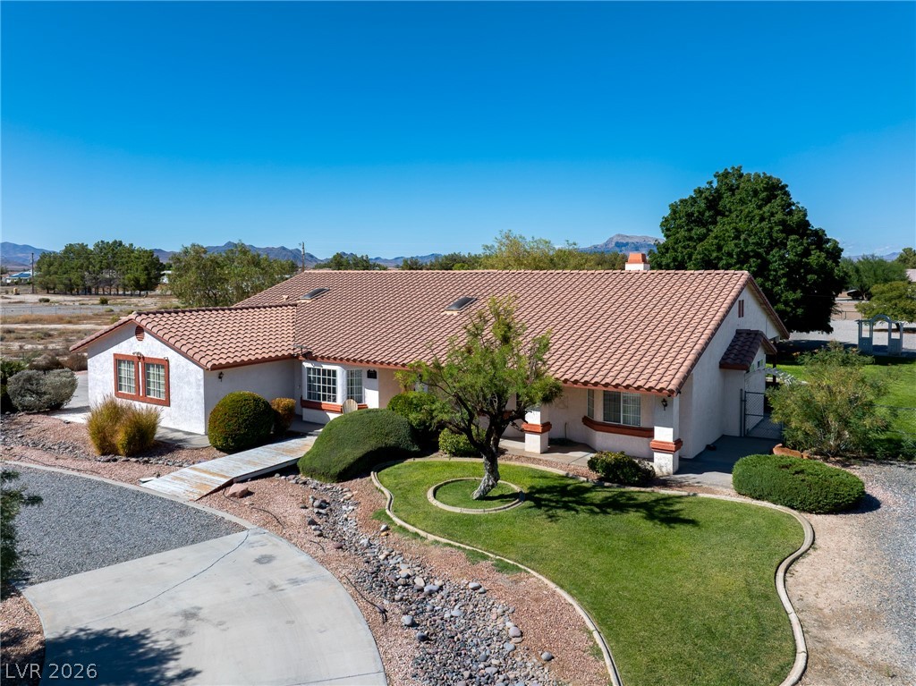 880 West Lupin Street Property Photo 1