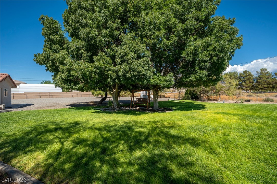 880 West Lupin Street Property Photo 6