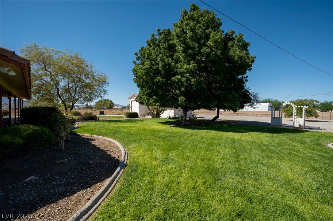 880 West Lupin Street Property Photo 17