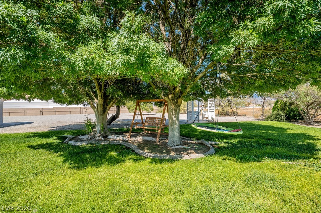 880 West Lupin Street Property Photo 18
