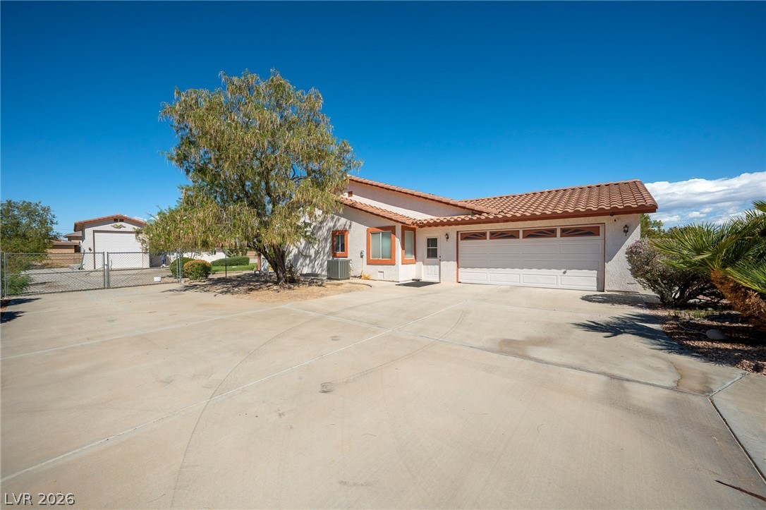 880 West Lupin Street Property Photo 20
