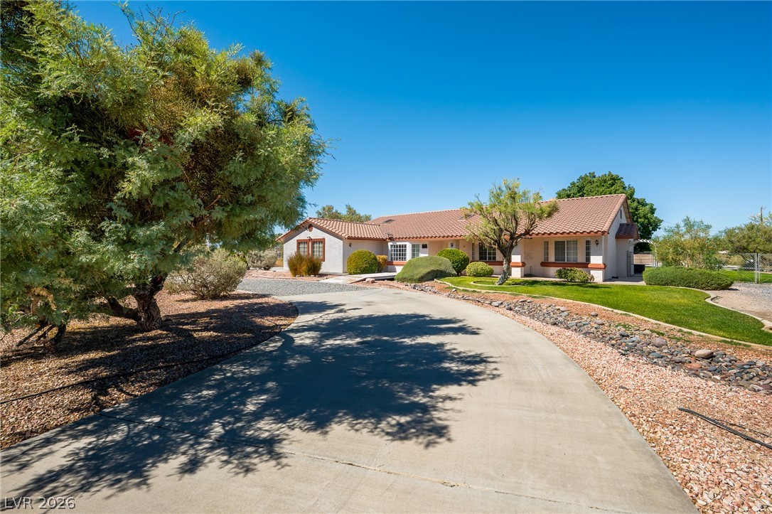 880 West Lupin Street Property Photo 26