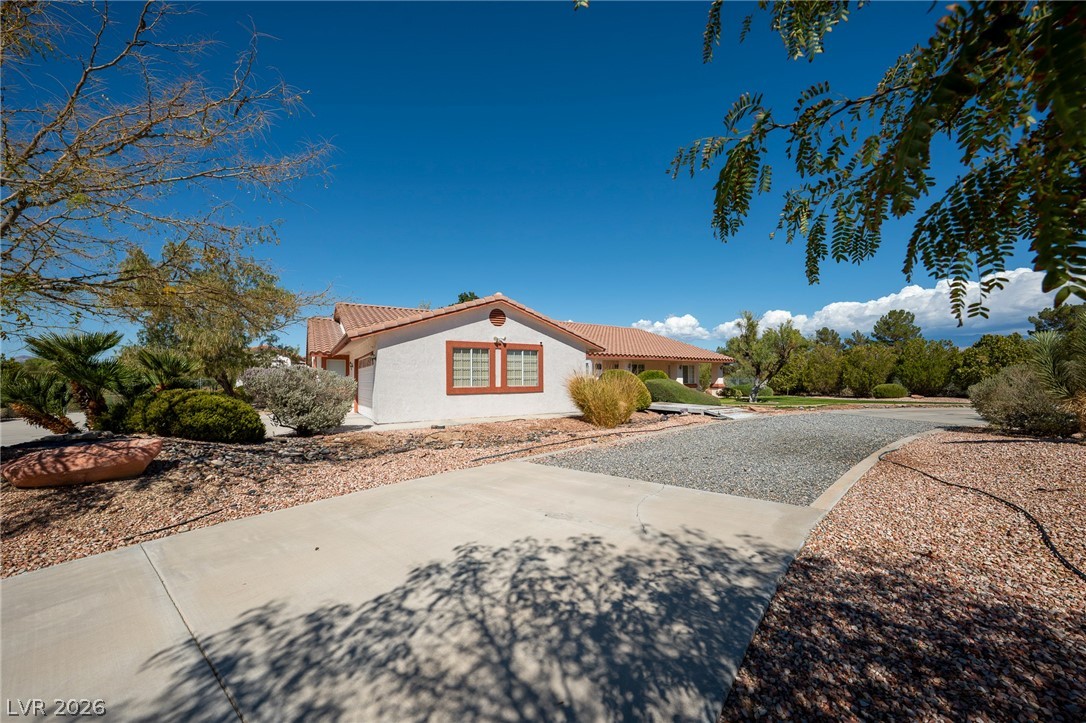 880 West Lupin Street Property Photo 27