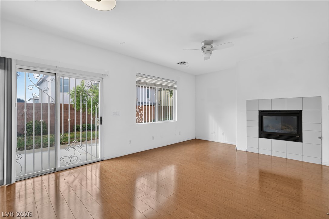 4871 Lionesse Court Property Photo 3