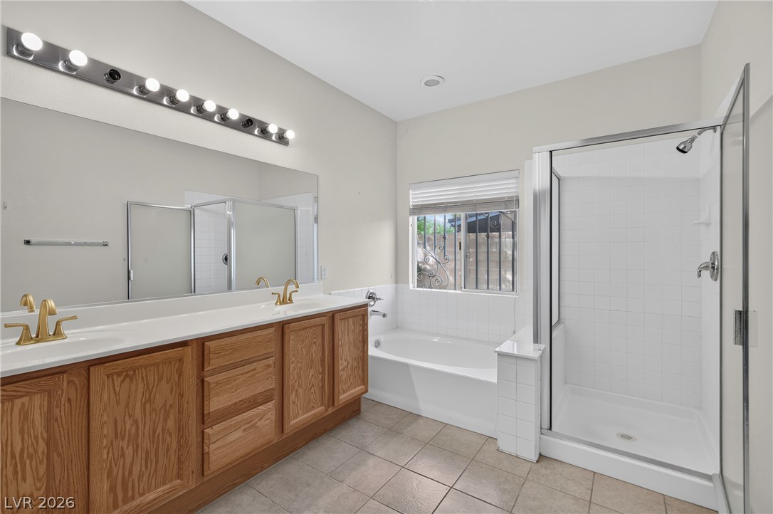 4871 Lionesse Court Property Photo 9