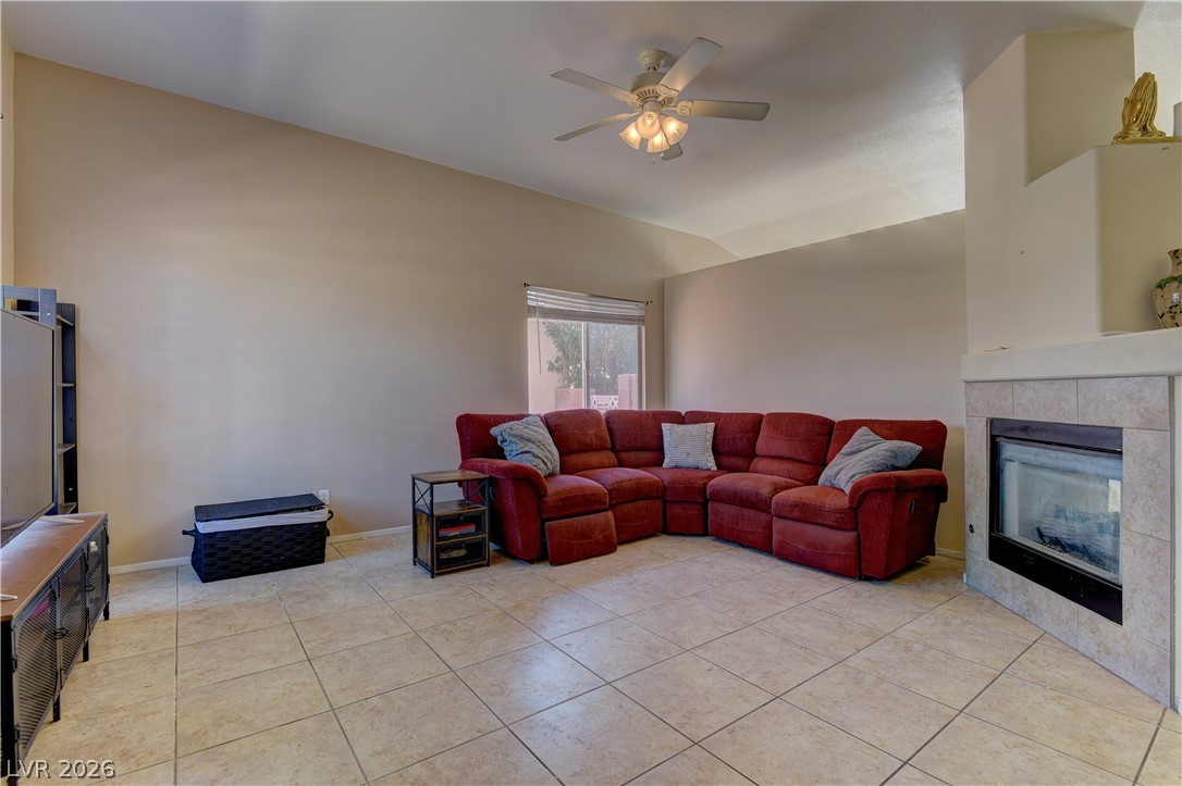 1263 Shimmering Glen Avenue Property Photo 6
