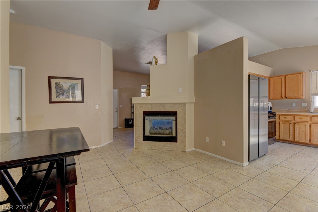 1263 Shimmering Glen Avenue Property Photo 9