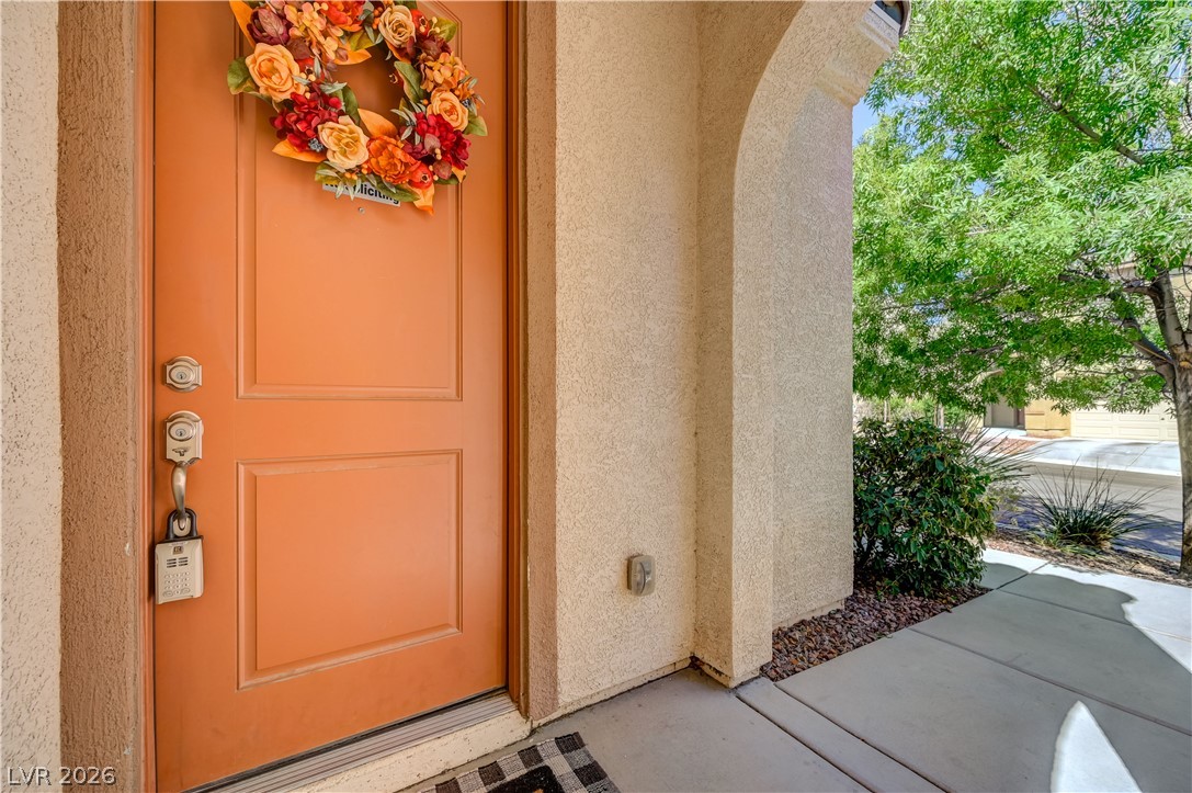 10641 Thor Mountain Lane Property Photo 4