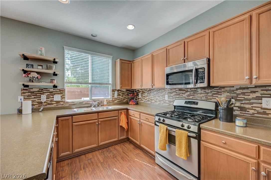 10641 Thor Mountain Lane Property Photo 17