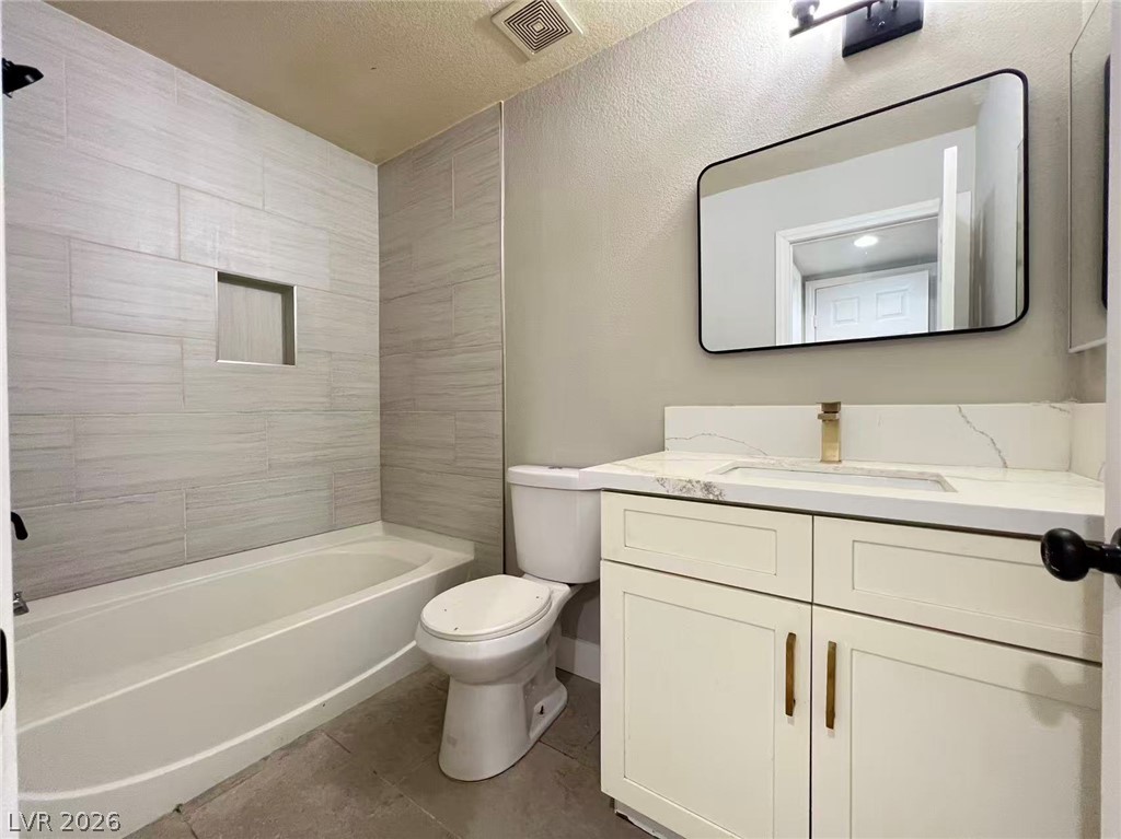 8469 Cavaricci Avenue Property Photo 10