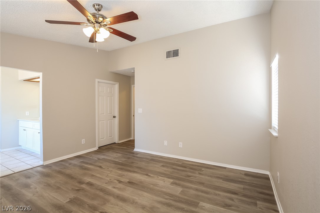 6236 Barkstone Avenue Property Photo 8