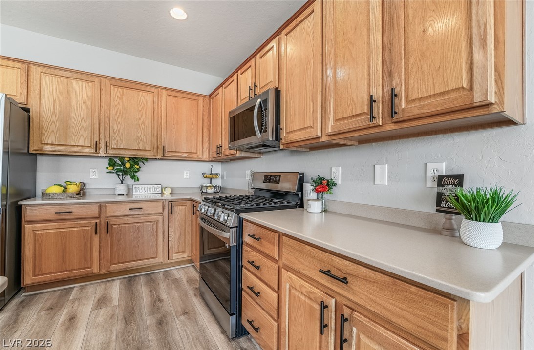 2593 Corvus Street Property Photo 5
