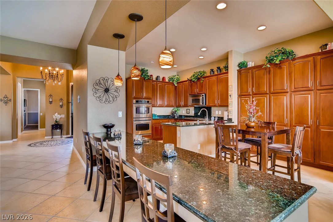 2467 Antrim Irish Drive Property Photo 6