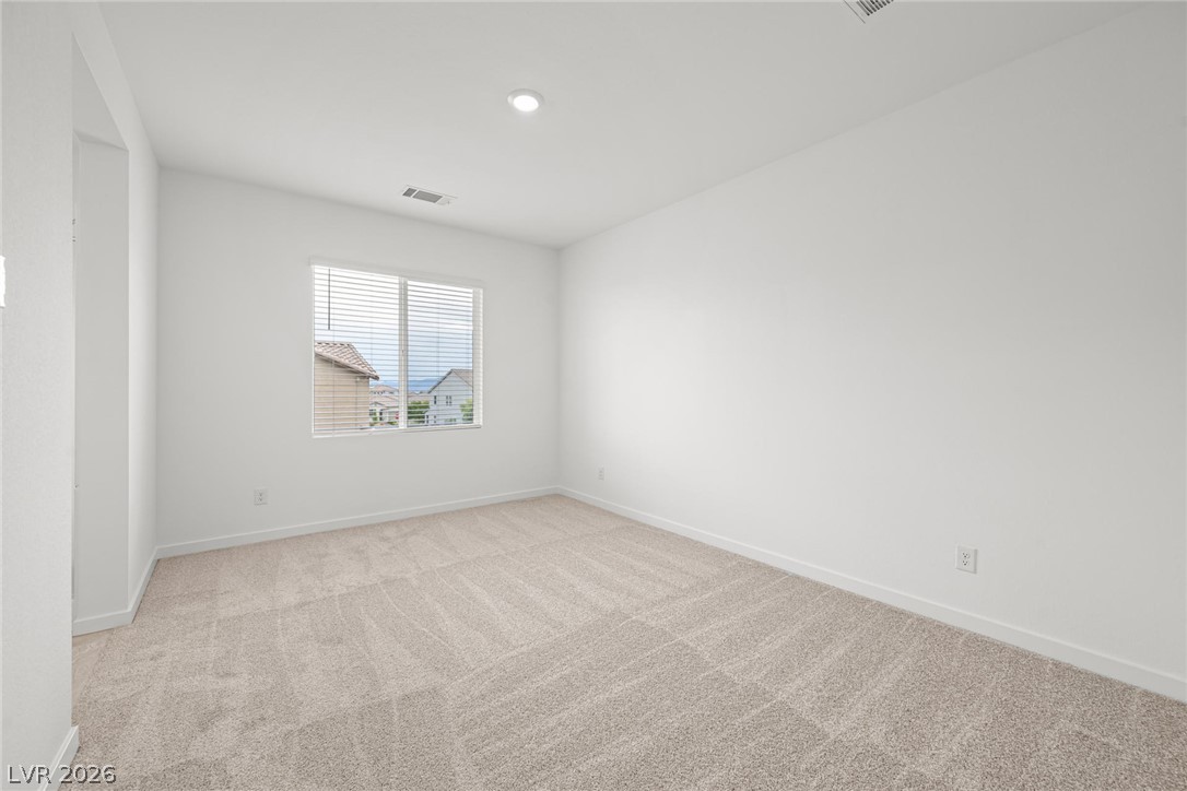 9568 Sagebrush Grove Street Property Photo 13
