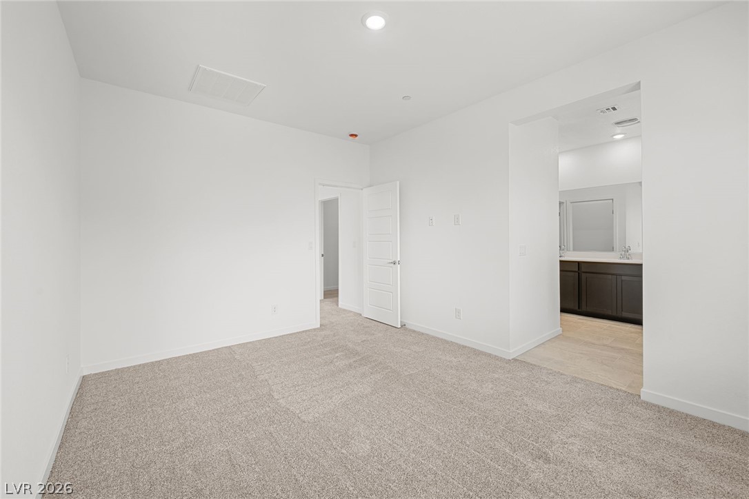 9568 Sagebrush Grove Street Property Photo 14