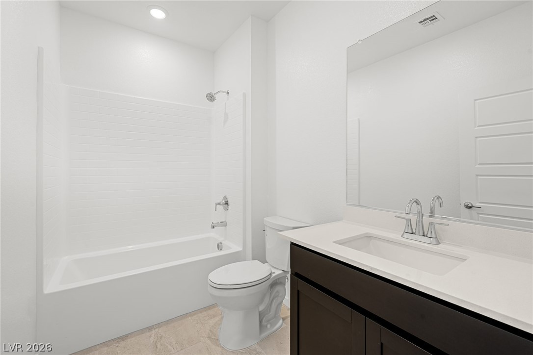 9568 Sagebrush Grove Street Property Photo 18
