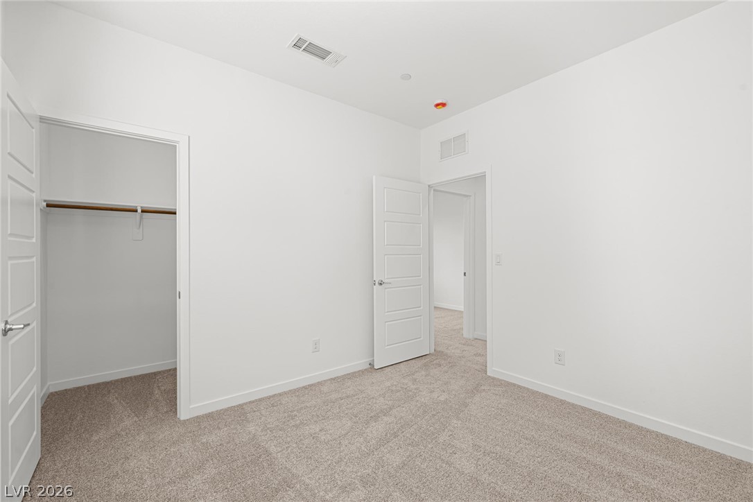 9568 Sagebrush Grove Street Property Photo 20