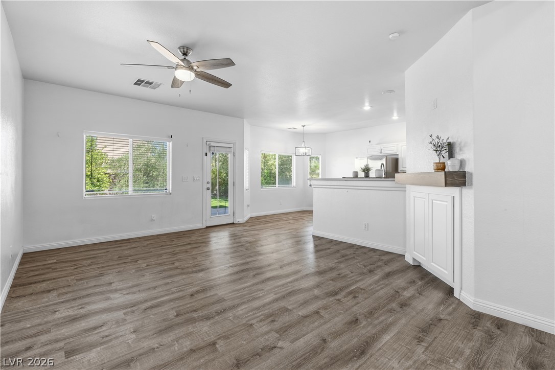 2204 Spartan View Court Property Photo 6