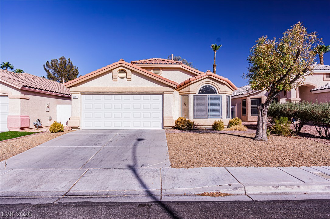8952 QUARRYSTONE Way Property Photo 1