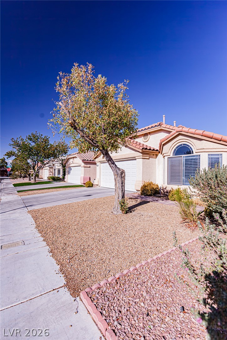 8952 Quarrystone Way Property Photo 3