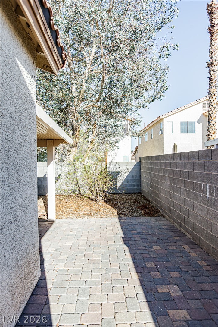 8952 Quarrystone Way Property Photo 32