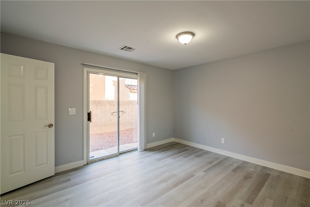 4052 Emerald Wood Street Property Photo 5