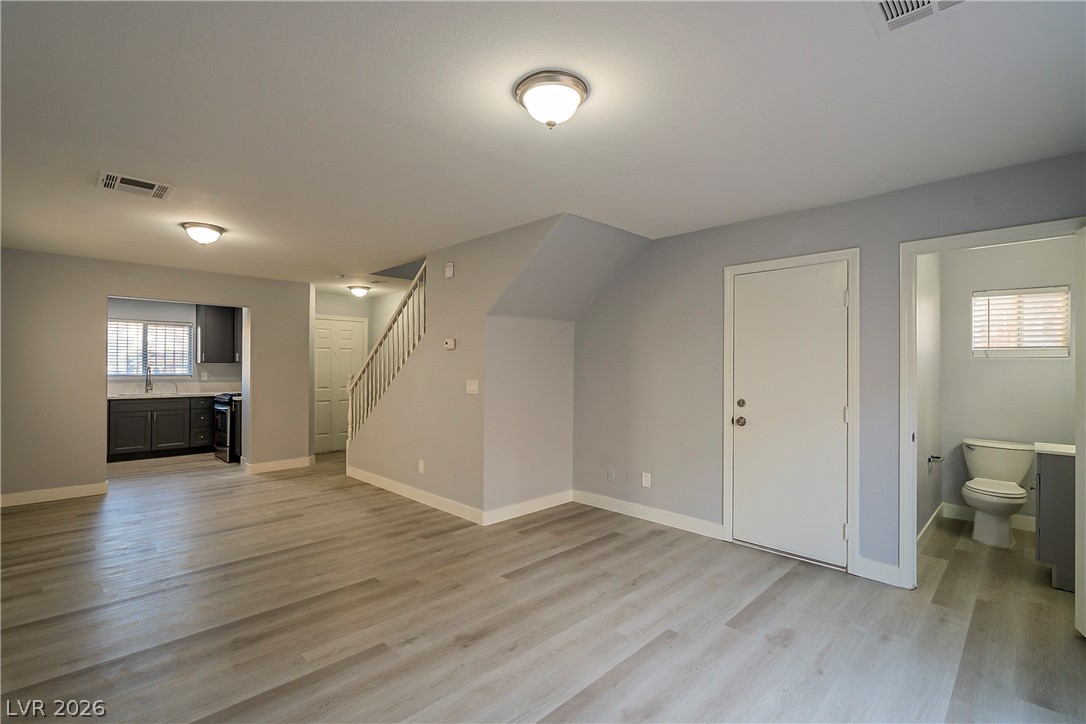 4052 Emerald Wood Street Property Photo 7