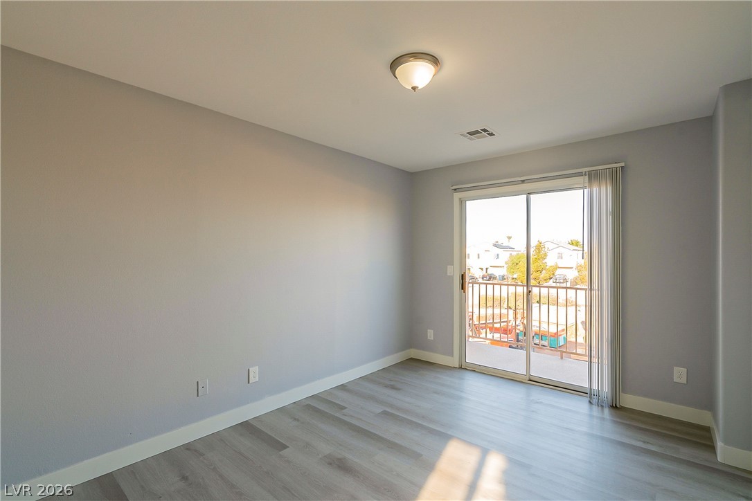 4052 Emerald Wood Street Property Photo 13