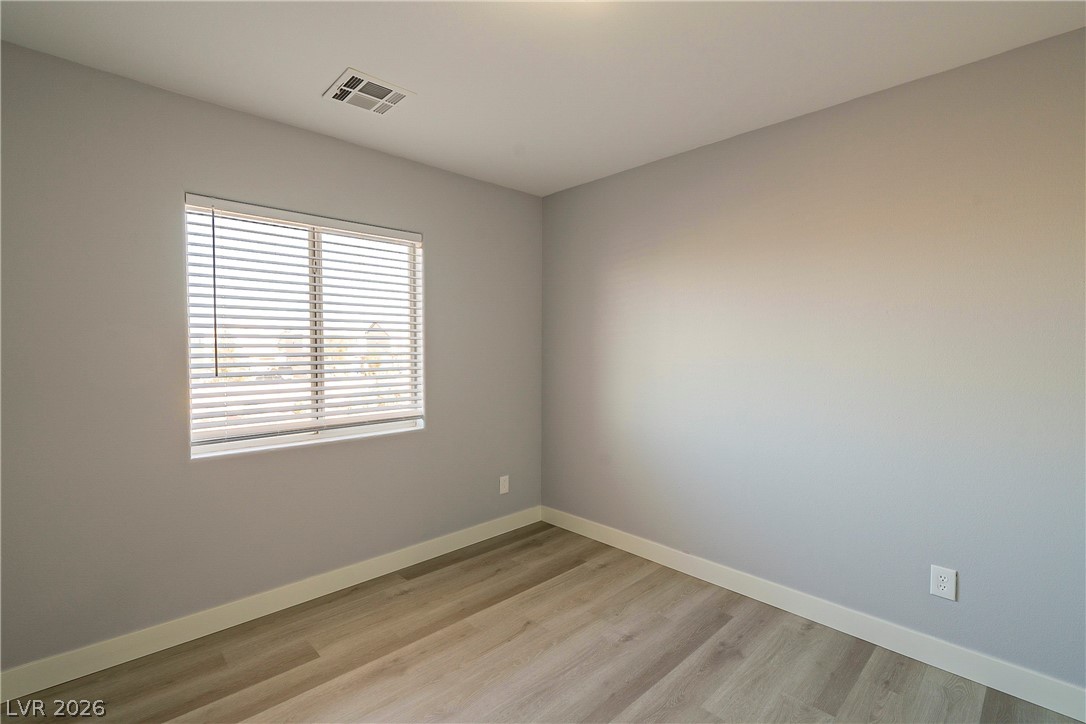 4052 Emerald Wood Street Property Photo 18