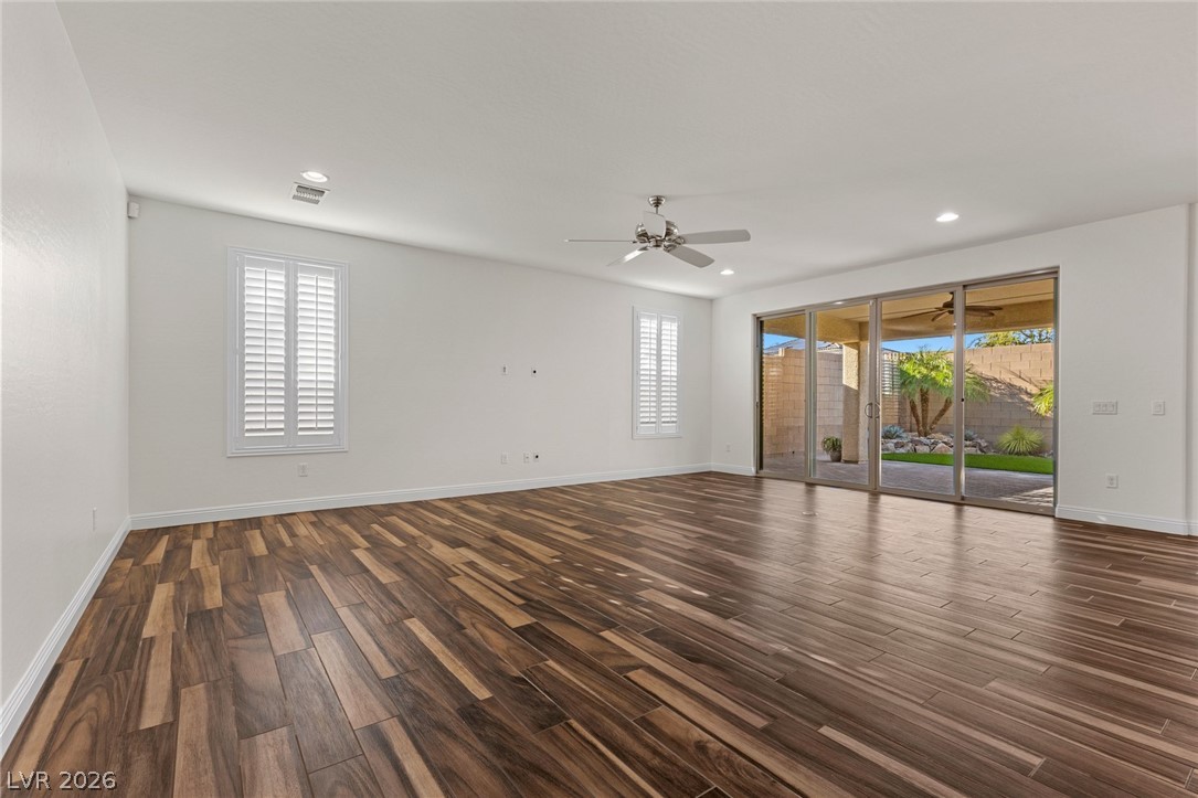 9982 Peaceful Peaks Avenue Property Photo 8