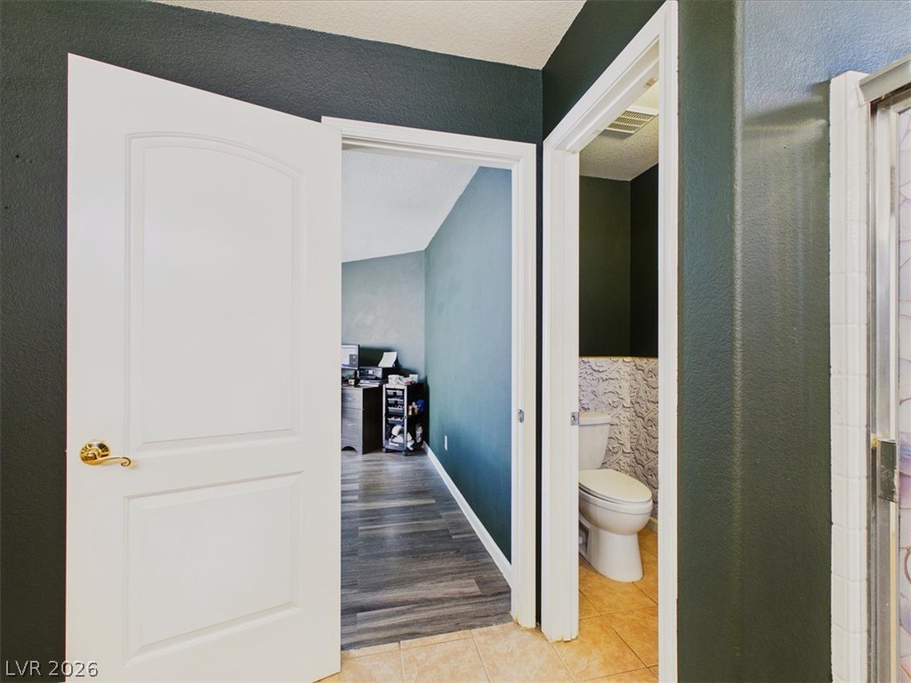 4970 Honey Locust Drive Property Photo 20